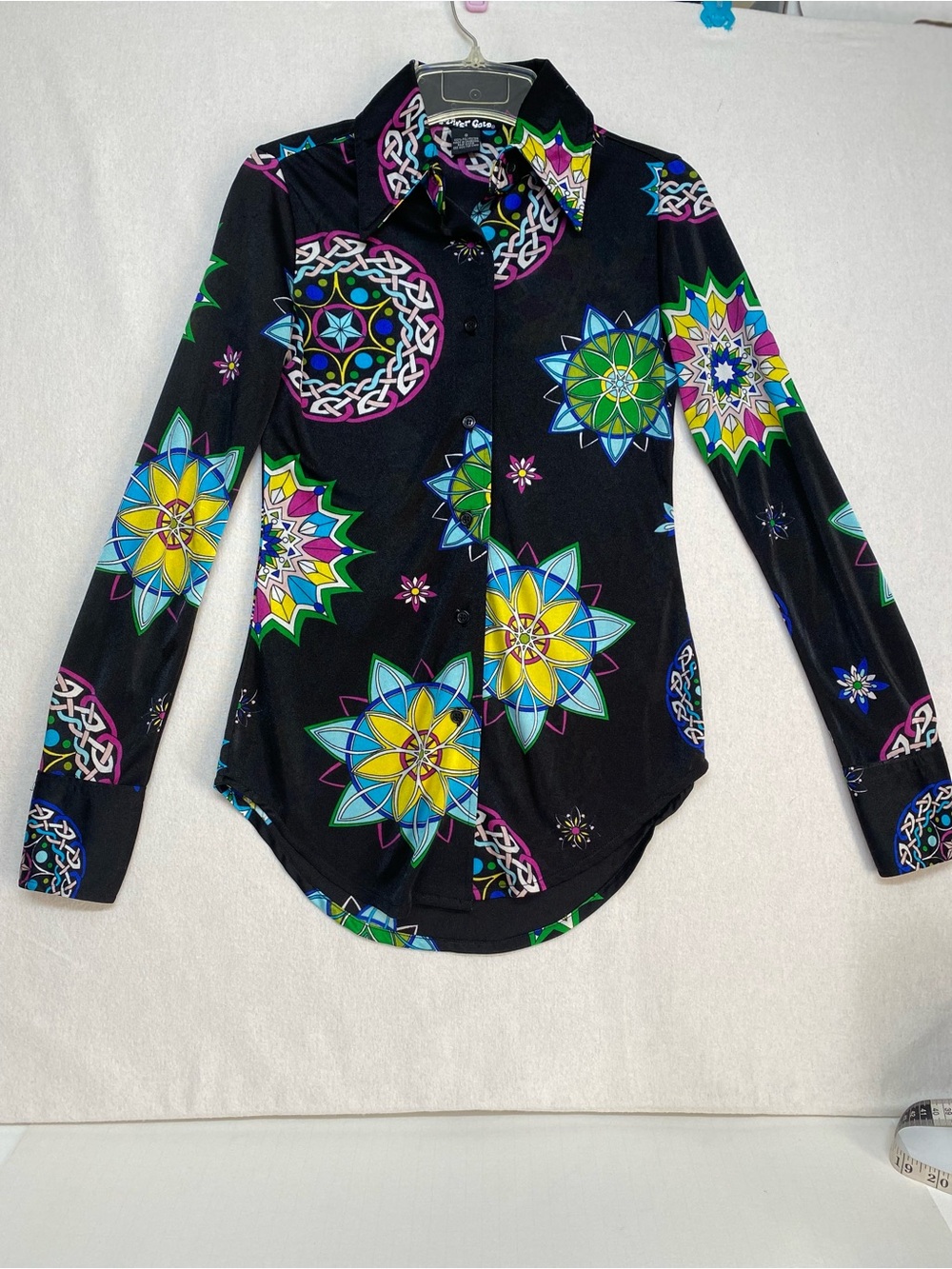 Planet Gold Mullticolor Kaleidoscope Medallion Floral Print Button Down Blouse S